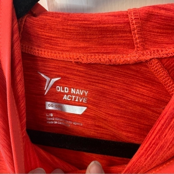 Old Navy Go-Dry Hoodie - Picture 3 of 6